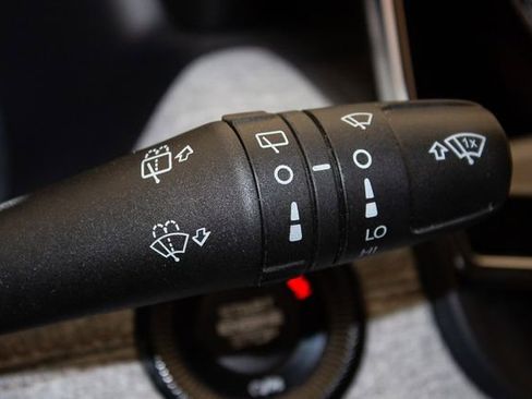 Used 2022 Jeep Compass Latitude image 25