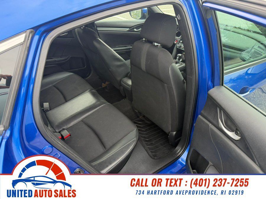 Used 2019 Honda Civic Sport image 11