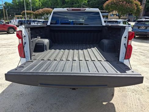 Used 2023 Chevrolet Silverado 1500 LT AWD/4WD image 32