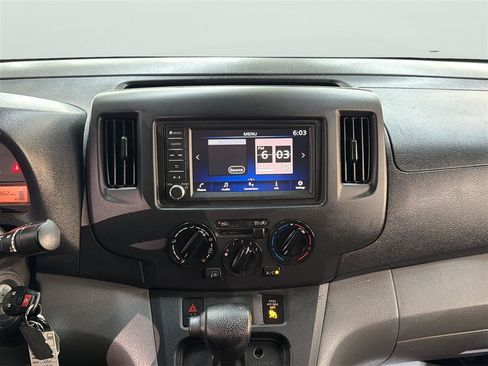 Used 2020 Nissan NV200 SV FWD image 20
