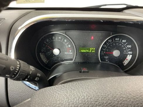 Used 2010 Ford Explorer XLT image 12