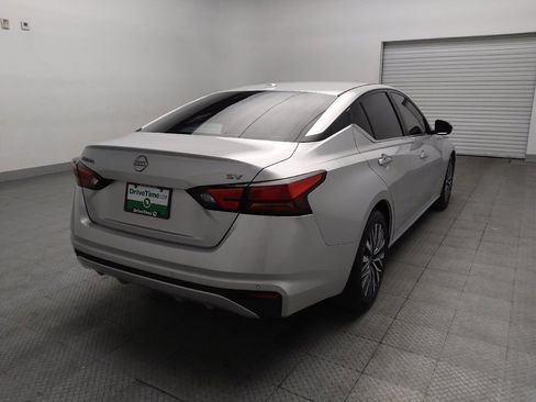 Used 2023 Nissan Altima 2.5 SV FWD image 9