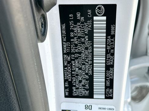 Certified 2024 Lexus ES 350 w/ Premium Package FWD image 28