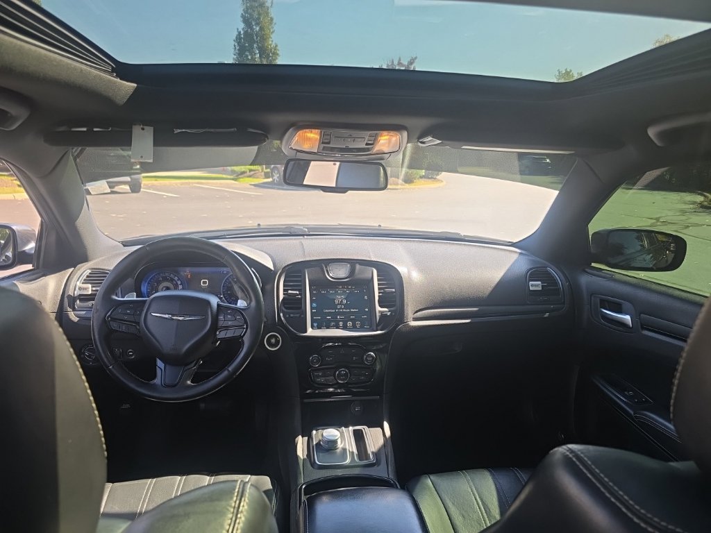 Used 2016 Chrysler 300 S w/ 300S Premium Group RWD image 24