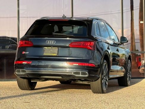 Used 2018 Audi SQ5 Prestige image 16
