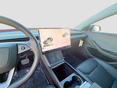 Used 2025 Tesla Model 3 Long Range image 27