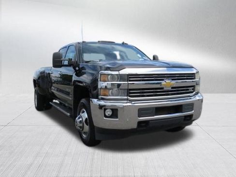 Used 2015 Chevrolet Silverado 3500 LTZ AWD/4WD image 10