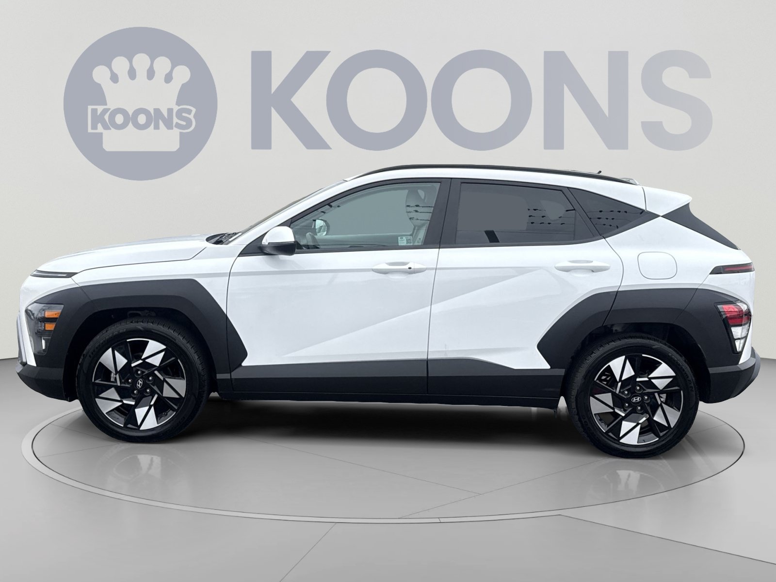 Certified 2025 Hyundai Kona SEL FWD image 2