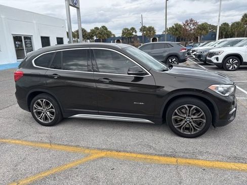 Used 2017 BMW X1 xDrive28i image 5