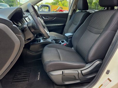 Used 2019 Nissan Rogue S w/ Special Edition Package AWD/4WD image 14