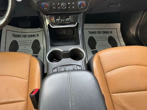 Used 2020 GMC Terrain SLT image 21