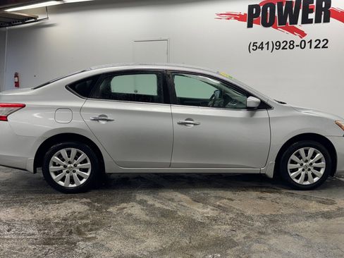 Used 2014 Nissan Sentra SV image 2