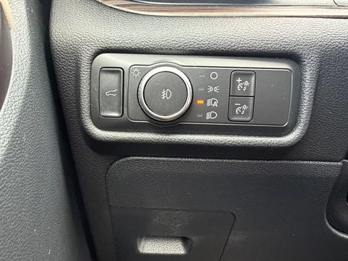 Used 2020 Ford Explorer Limited AWD/4WD image 19