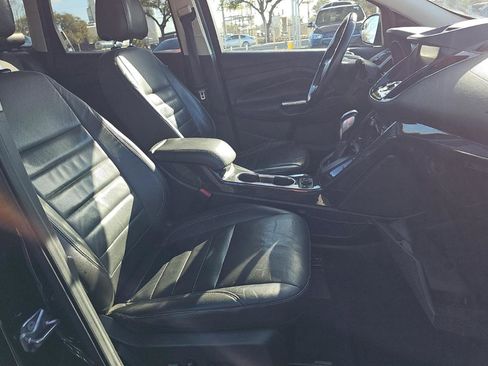 Used 2015 Ford Escape Titanium image 8