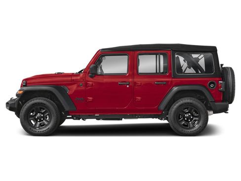 Used 2025 Jeep Wrangler Sahara image 3