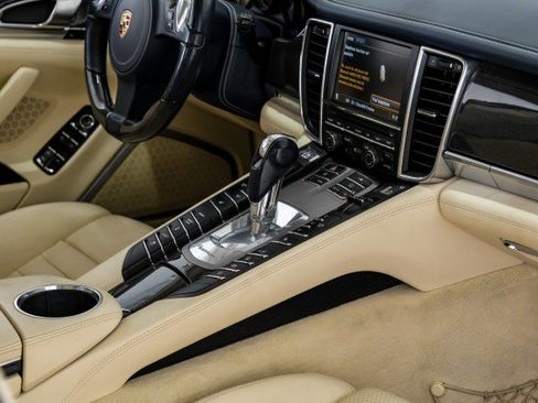 Used 2010 Porsche Panamera Turbo AWD/4WD image 23