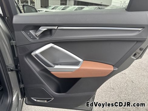 Used 2020 Audi Q3 2.0T Prestige image 21