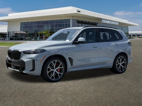 New 2026 BMW X5 xDrive50e AWD/4WD image 5