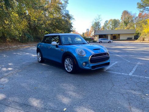 Used 2015 MINI Cooper S image 3
