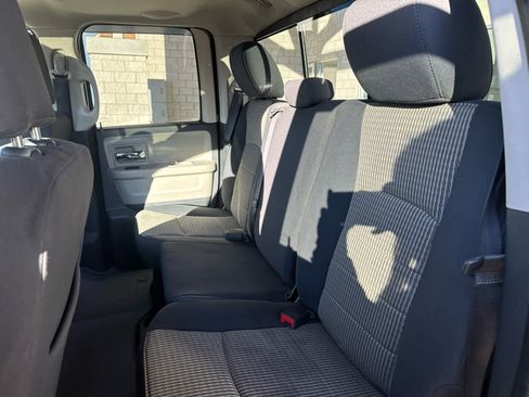 Used 2012 RAM 1500 Big Horn image 29