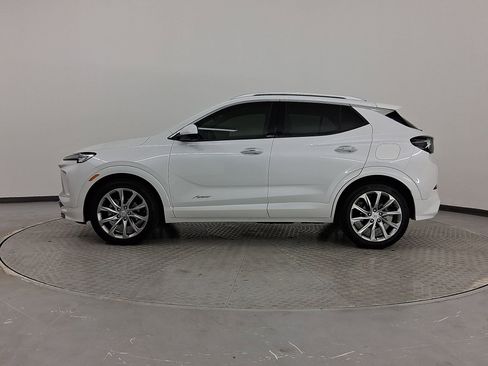 Used 2025 Buick Encore GX Avenir w/ Avenir Technology Package image 2