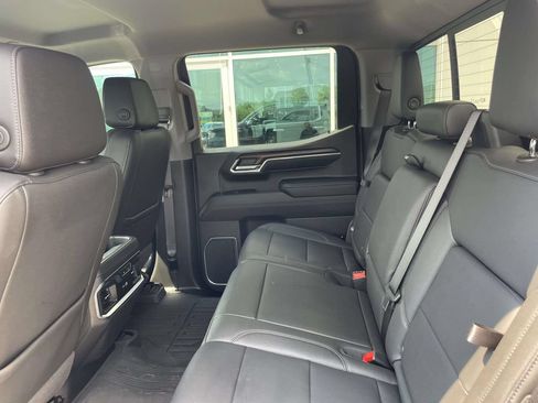 Used 2024 GMC Sierra 1500 SLT w/ SLT Premium Plus Package AWD/4WD image 11