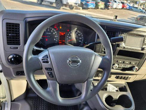 Used 2018 Nissan NV 2500 S RWD image 25