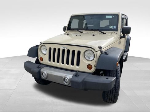 Used 2011 Jeep Wrangler Unlimited Sahara w/ Dual Top Group image 2