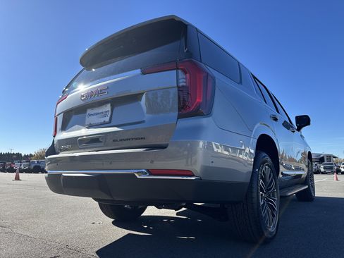 New 2026 GMC Yukon Elevation image 10