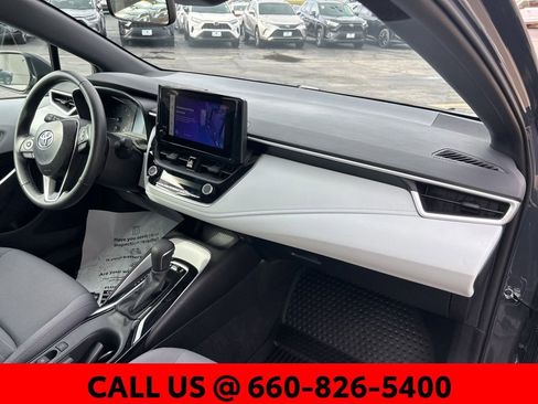 Certified 2025 Toyota Corolla SE w/ Convenience Package image 8