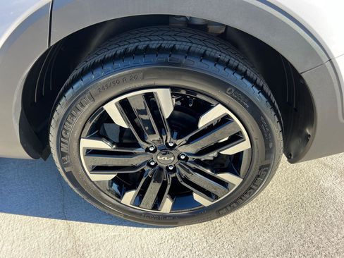 Used 2025 Kia Telluride SX image 20