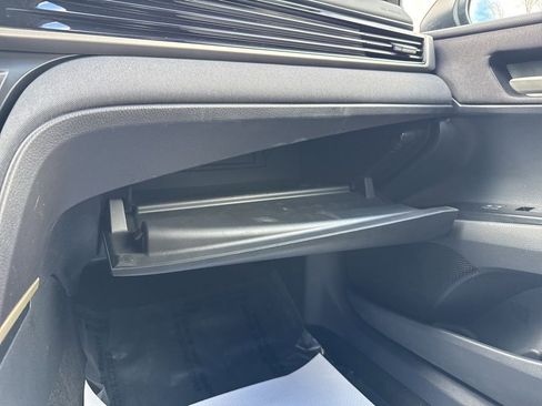 Used 2025 Toyota Camry LE image 21