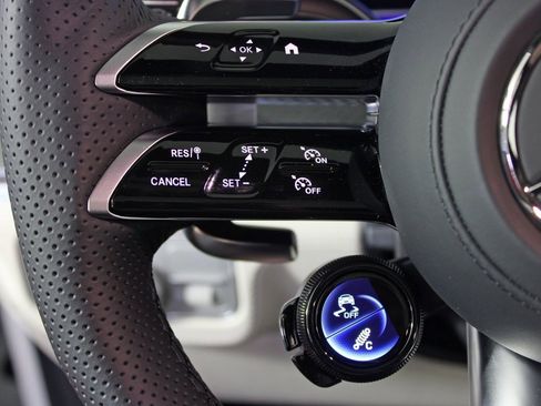 Certified 2025 Mercedes-Benz GLE 53 AMG 4MATIC Coupe image 19