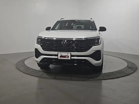 New 2026 Volkswagen Atlas Cross Sport SEL R-Line AWD/4WD image 8