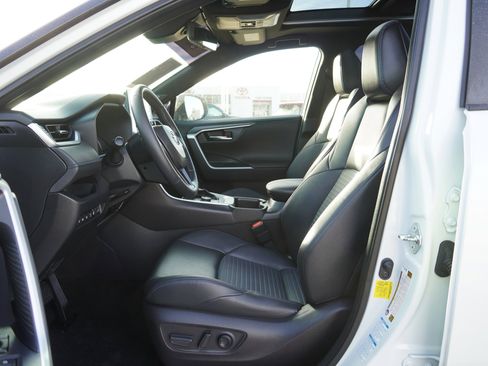 Certified 2022 Toyota RAV4 XSE image 19