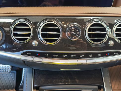 Used 2020 Mercedes-Benz S 560 Sedan image 68