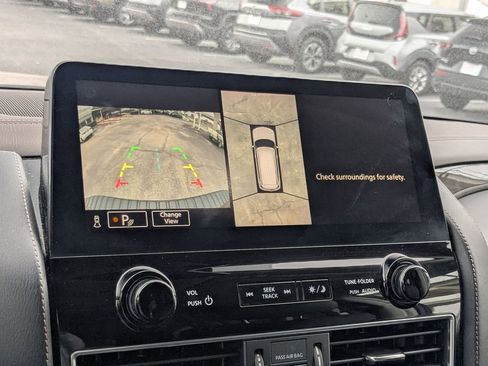 Used 2023 Nissan Armada Platinum w/ Captain's Chairs Package image 21