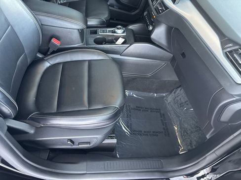 Used 2024 Ford Escape Platinum image 33