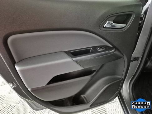 Used 2021 Chevrolet Colorado Z71 w/ Safety Package image 23