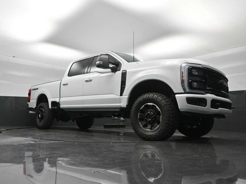 New 2026 Ford F250 Lariat w/ Tremor Off-Road Package AWD/4WD image 32