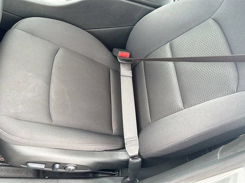 Used 2025 Chevrolet Malibu RS FWD image 19