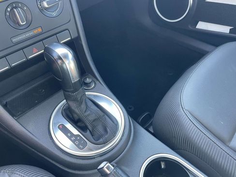 Used 2014 Volkswagen Beetle 2.5 FWD image 28