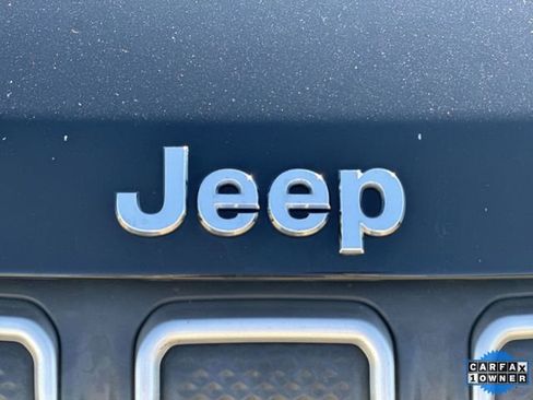 Used 2022 Jeep Compass Latitude image 29