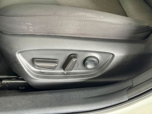 Used 2022 Toyota Camry LE FWD image 17