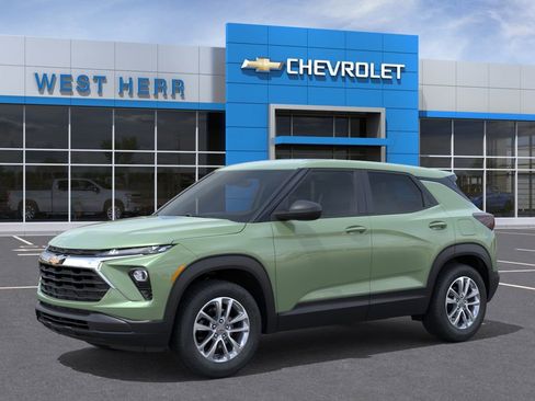 New 2026 Chevrolet TrailBlazer LS AWD/4WD image 2