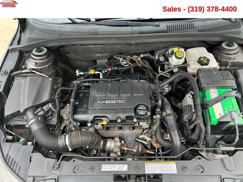 Used 2016 Chevrolet Cruze LT FWD image 15