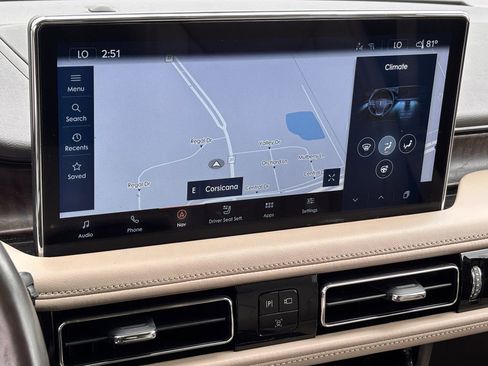 Used 2021 Lincoln Nautilus Reserve FWD image 15