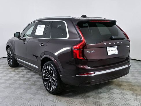 Certified 2025 Volvo XC90 T8 Plus AWD/4WD image 4