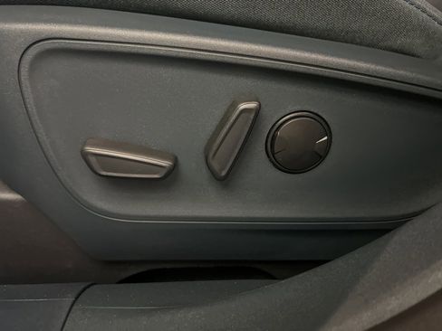 New 2025 Ford Maverick XLT w/ Equipment Group 301A image 25