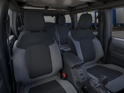 New 2025 Ford Bronco 4-Door image 10